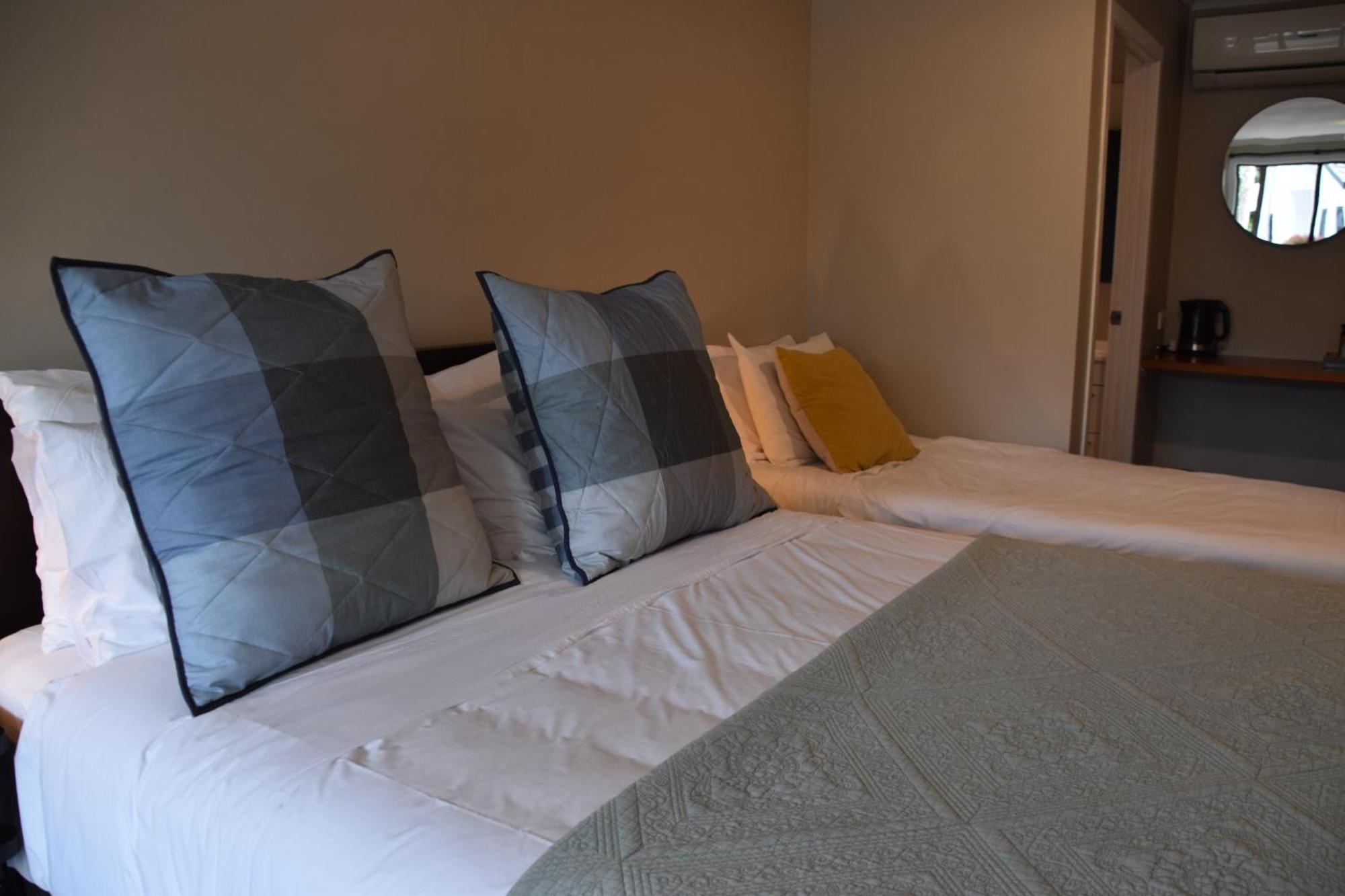 73 Milton Accommodation Кембридж Экстерьер фото