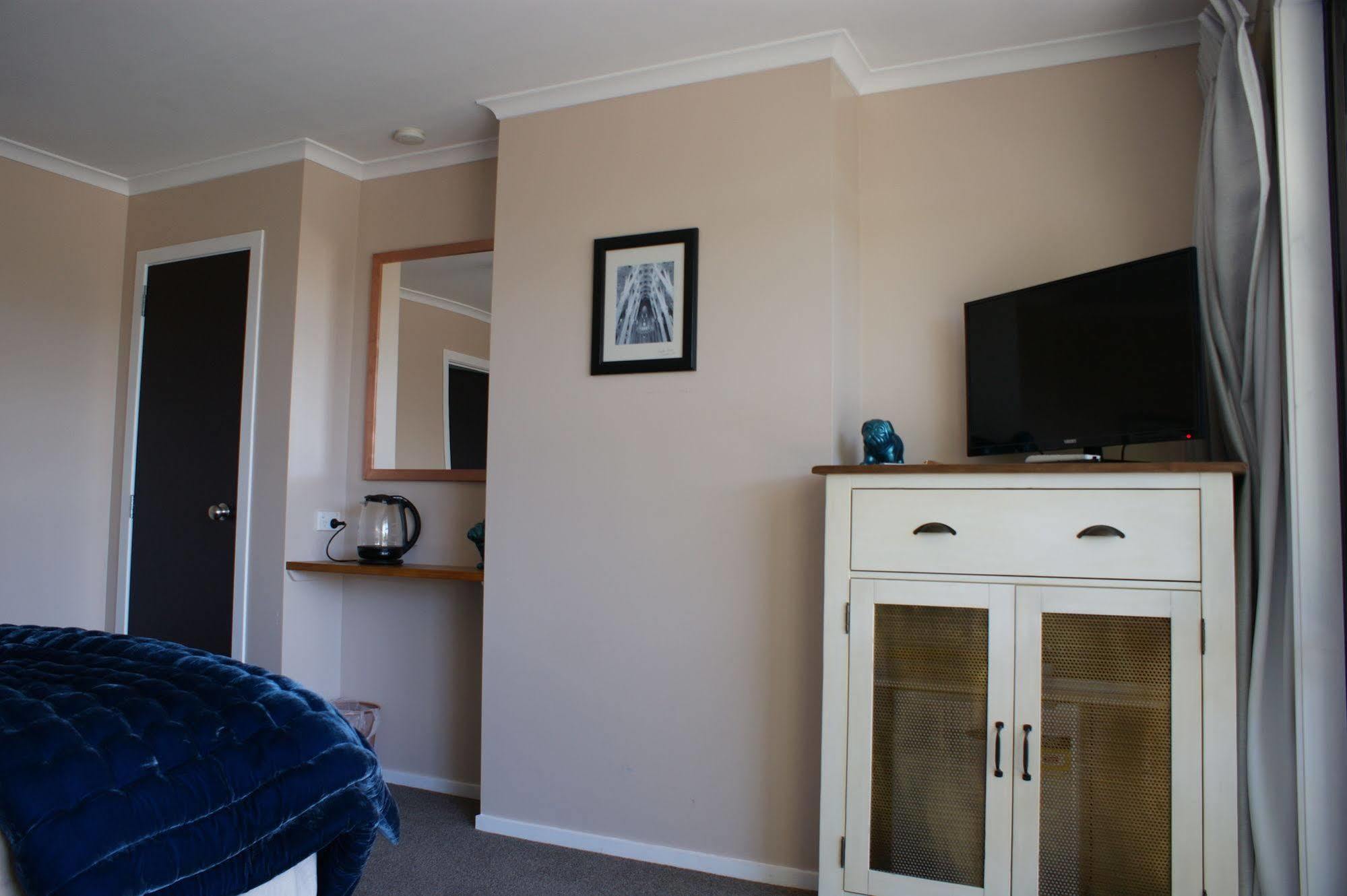 73 Milton Accommodation Кембридж Экстерьер фото